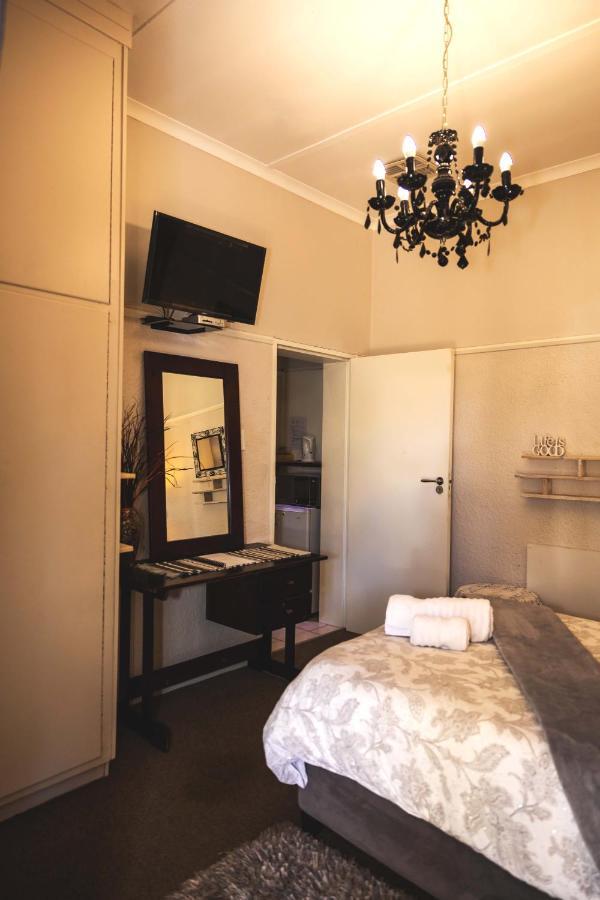 Be My Guest Bed and Breakfast Upington Eksteriør billede